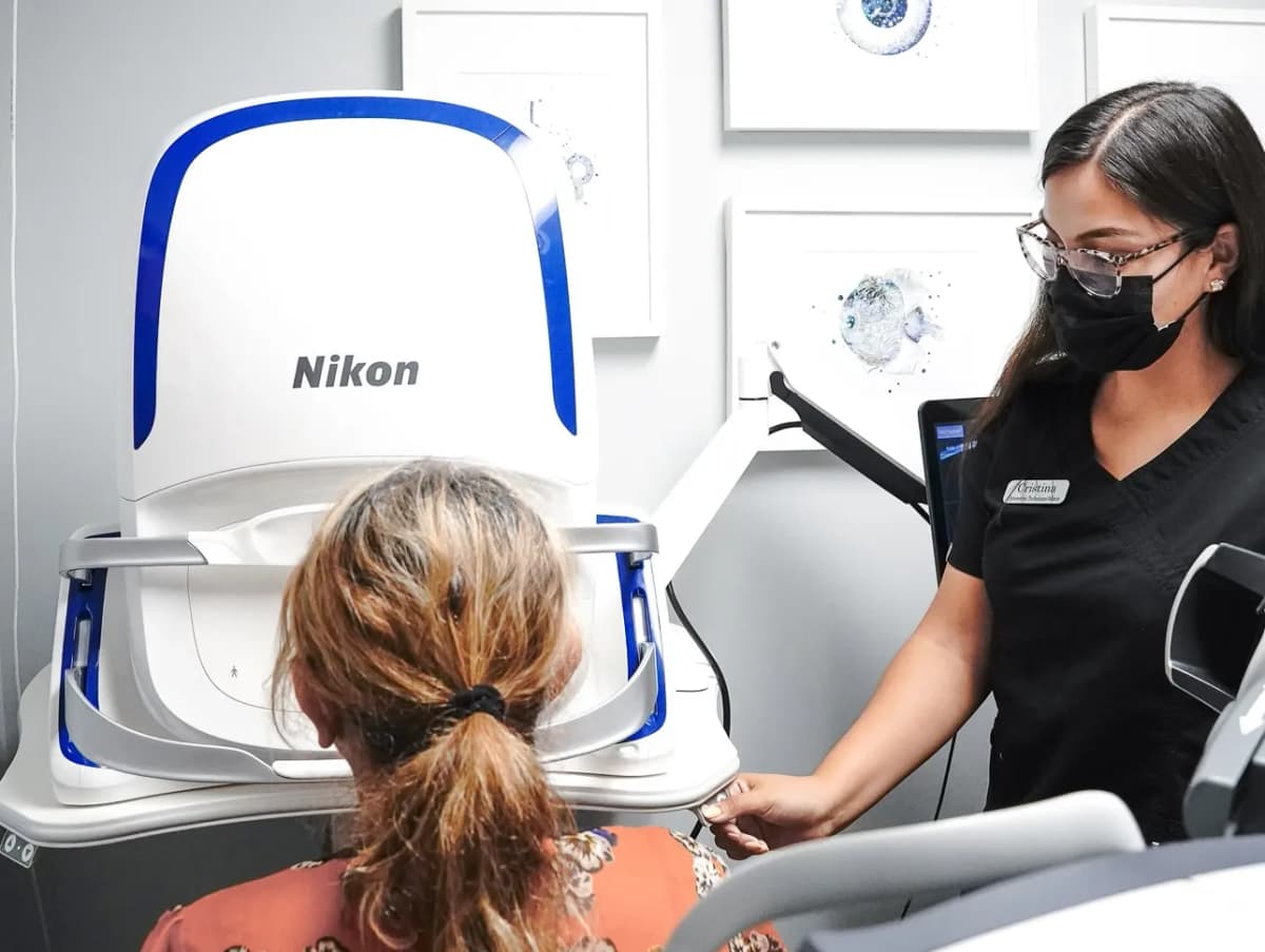 Advanced dry eye testing at View Optometrist in Fremont